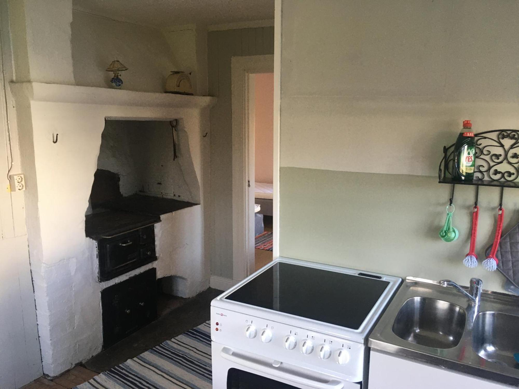 Enkoeping Cottage Luaran gambar